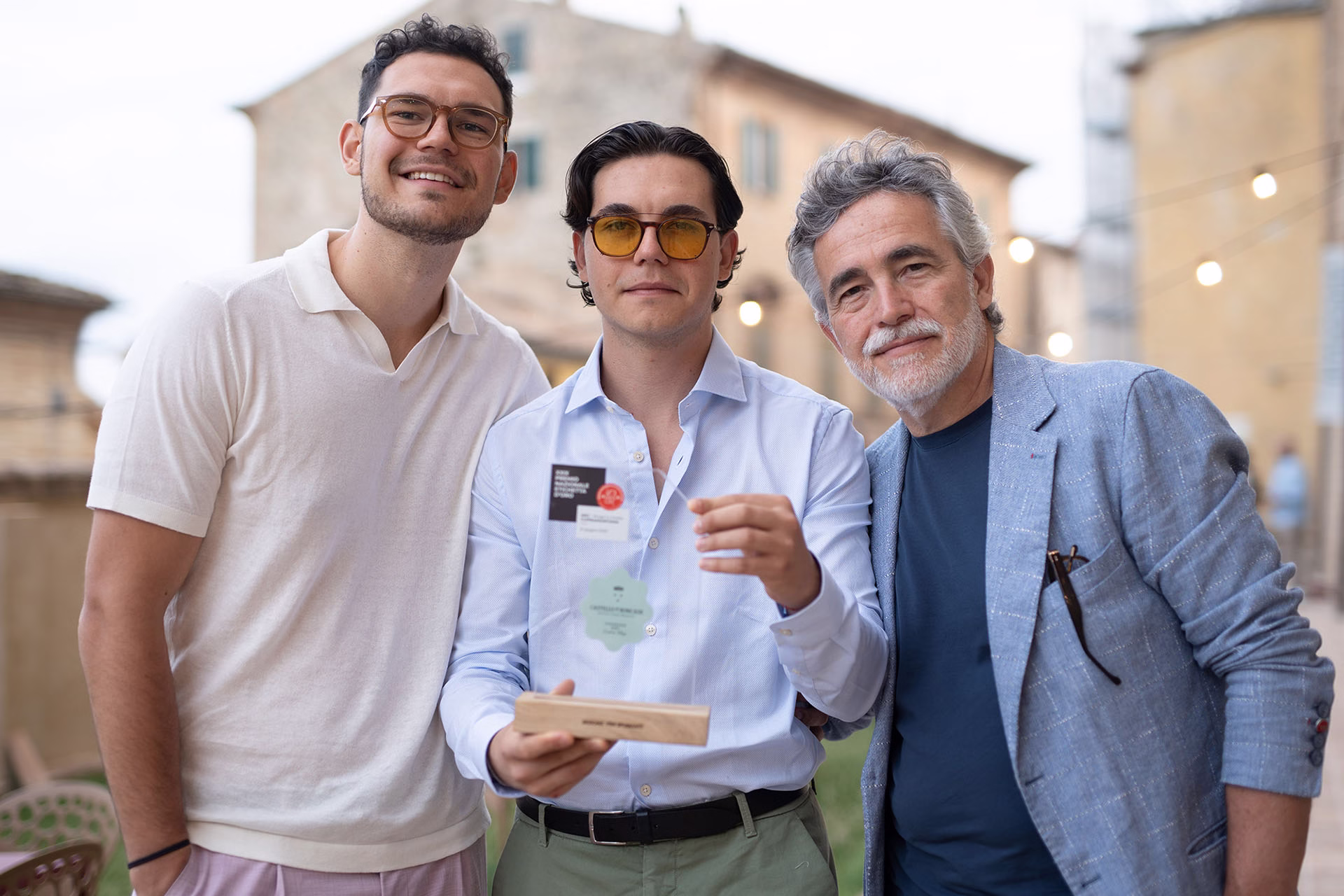 Tailor Brand Packaging del vino e comunicazione - doppio premio - 1920x1280